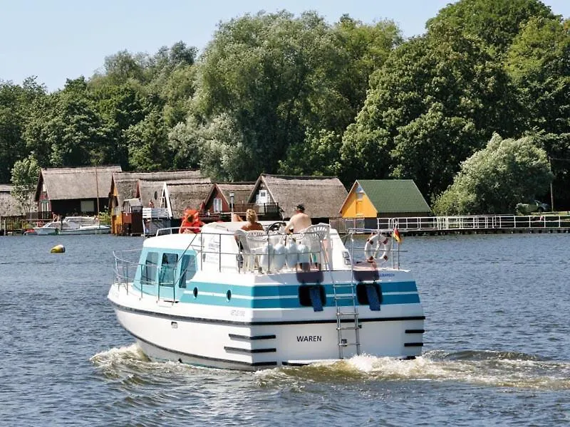 Kuhnle-Tours Bootshaus Zeuthen Hotel Botel