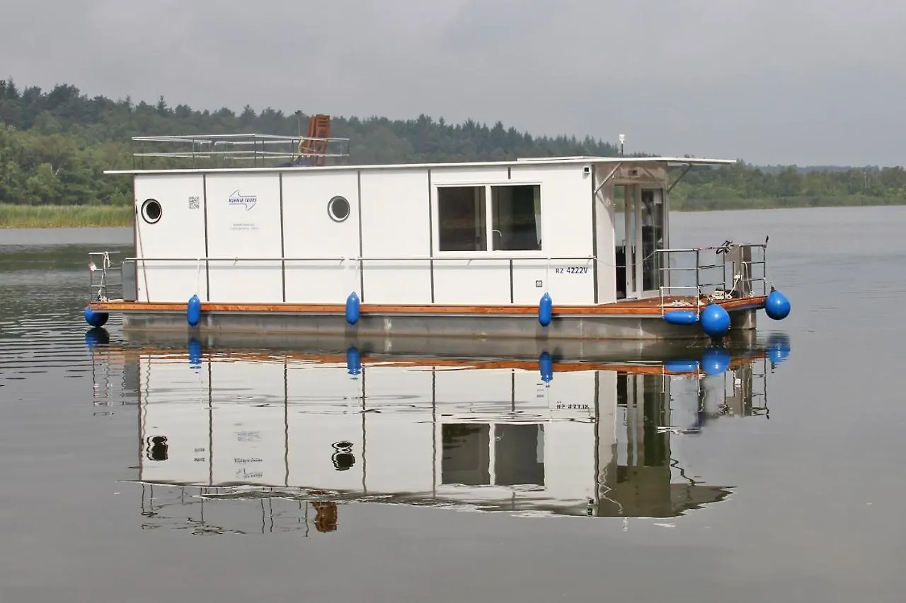 Kuhnle-Tours Bootshaus Zeuthen Hotel Botel