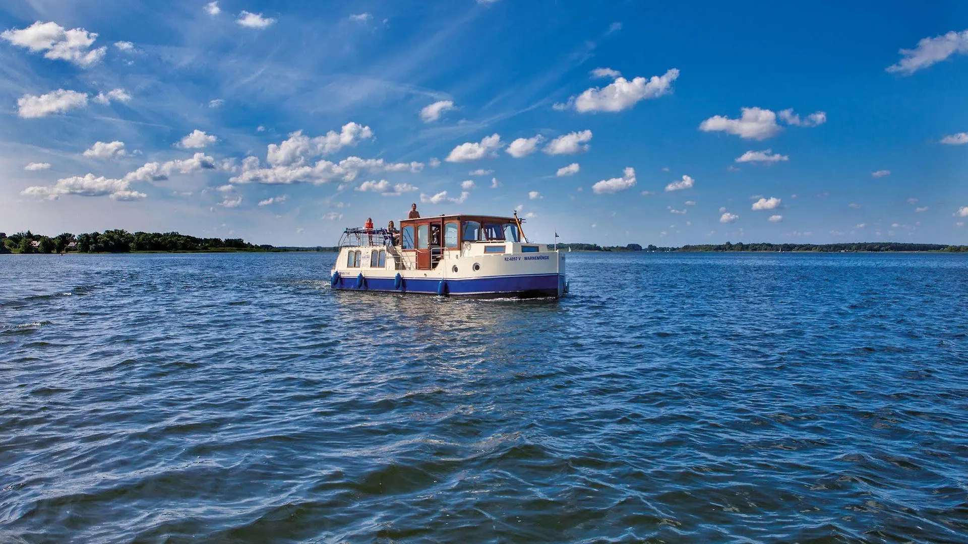 Botel Kuhnle-Tours Bootshaus Zeuthen Hotel
